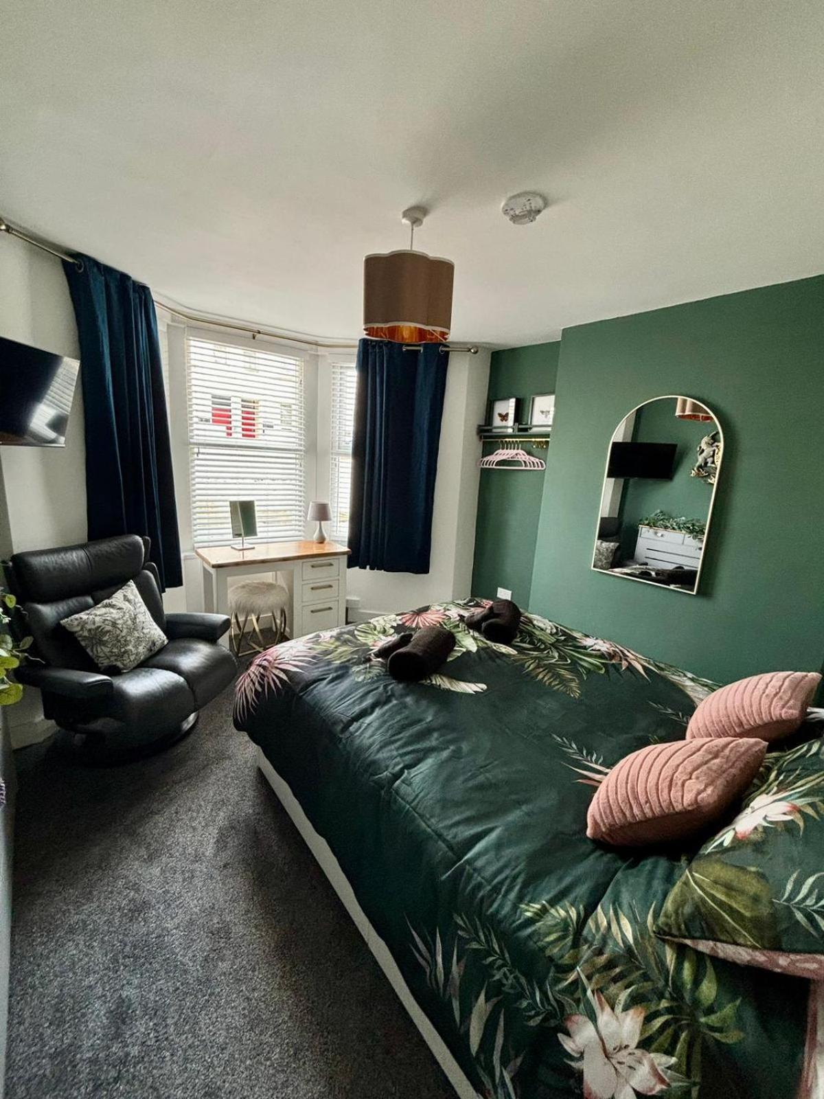 Stylish And Chic Seaside Apartment Southend-on-Sea Exterior foto